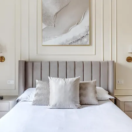 3 Minutes Walk From Termini Station With Temple View Апартаменты Рим