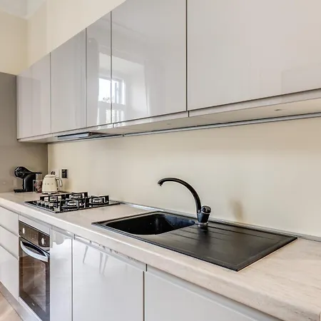 아파트 3 Minutes Walk From Termini Station With Temple View